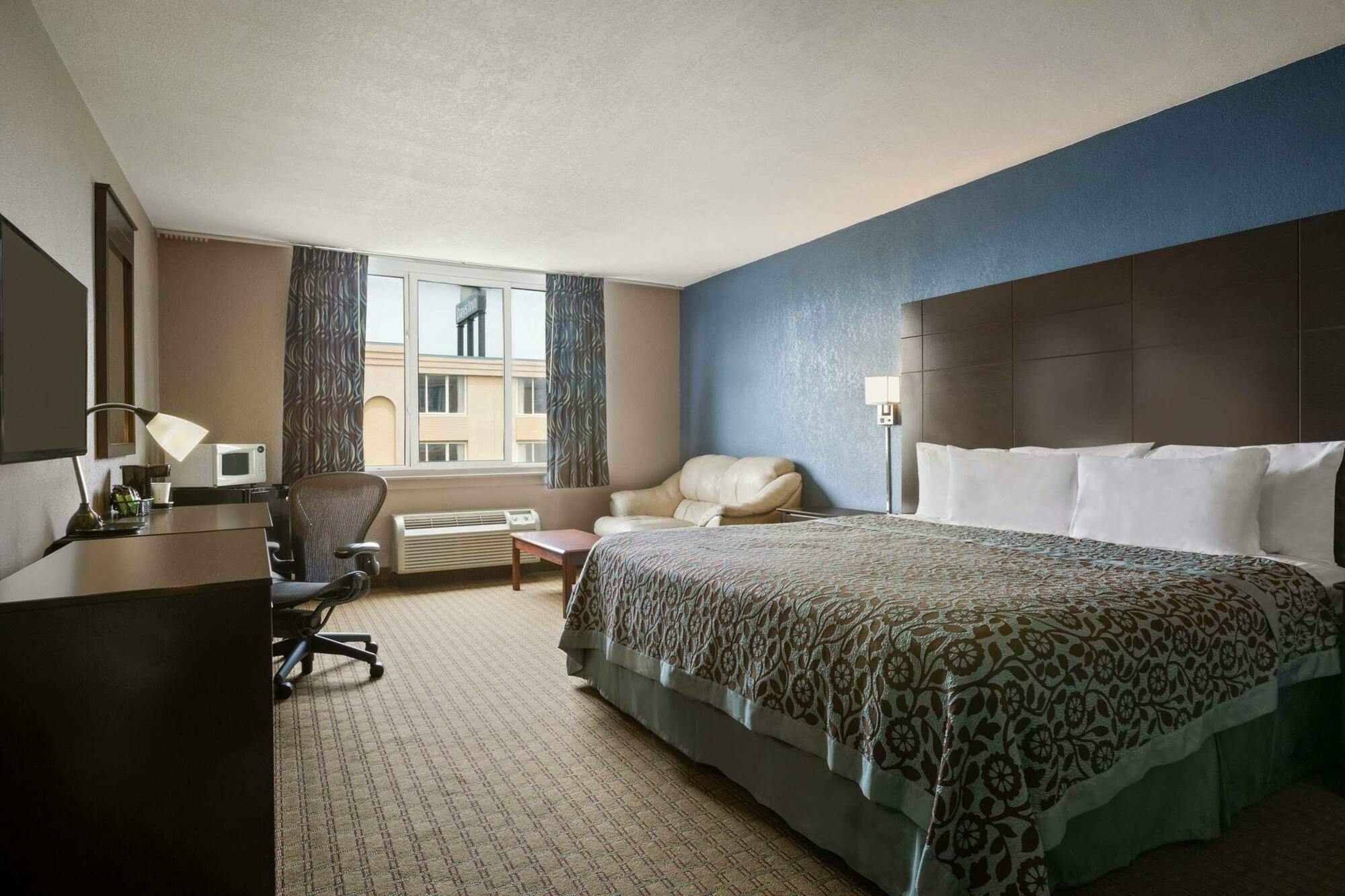 Days Inn By Wyndham Willoughby/Cleveland Exterior photo